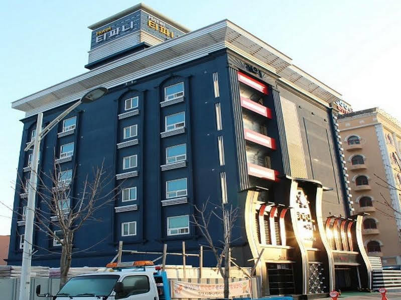 מוקפו Tiffany Motel מראה חיצוני תמונה