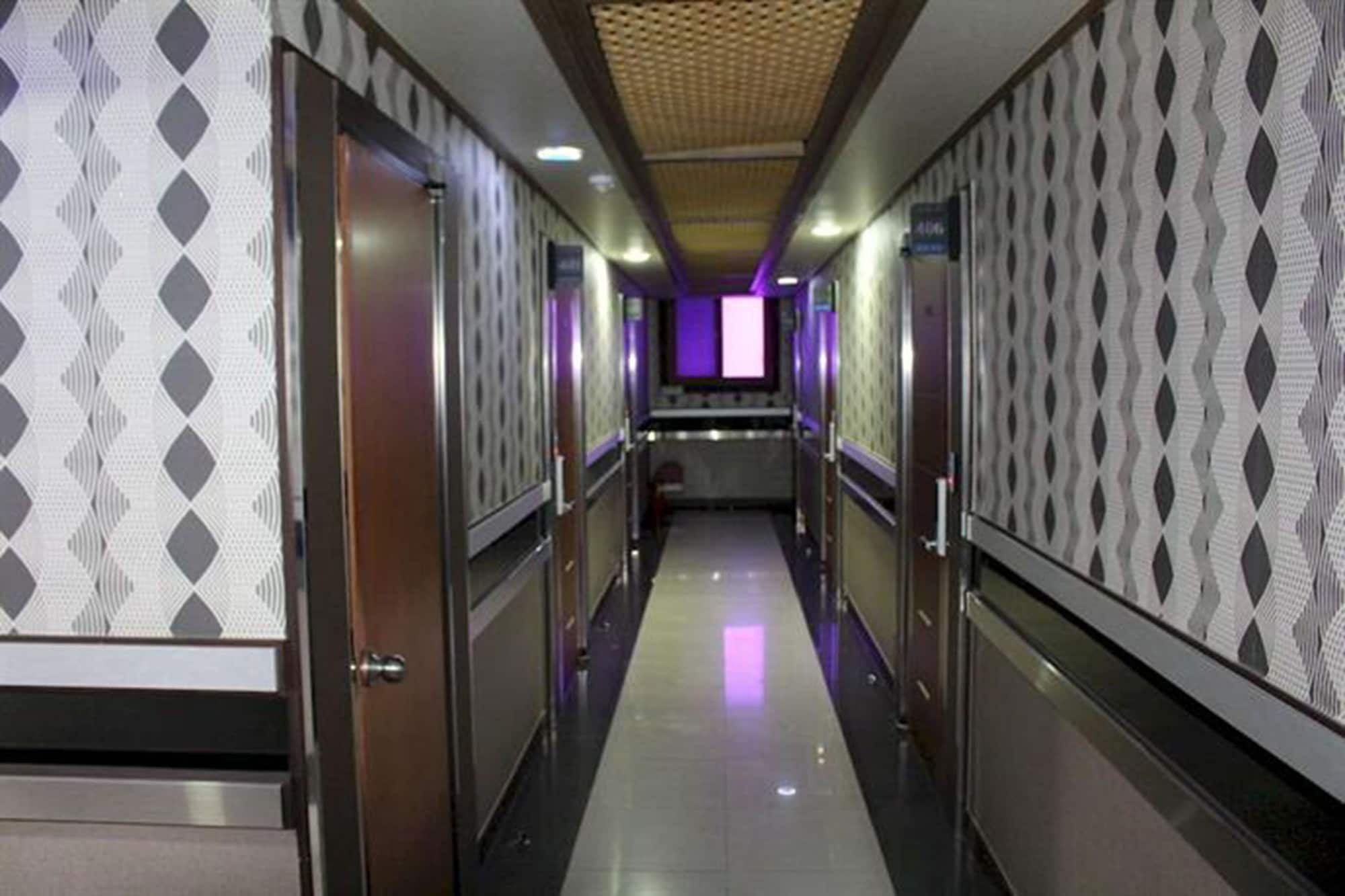 מוקפו Tiffany Motel מראה חיצוני תמונה